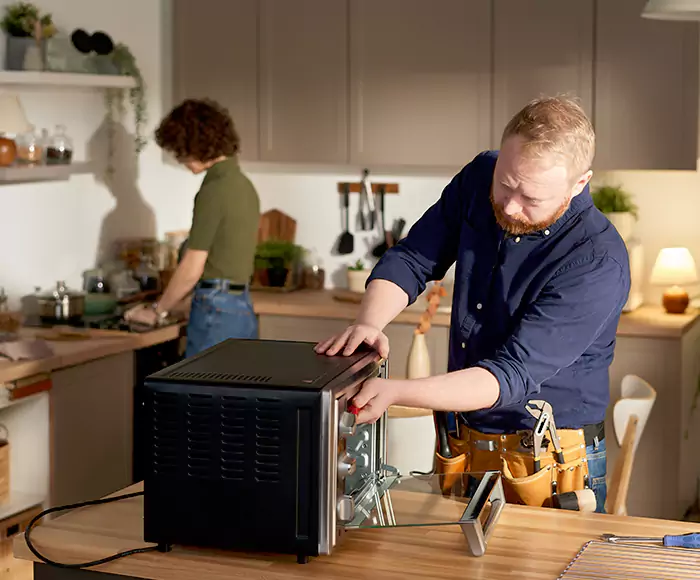 Top-Rated Oven Specialists: Your Certified Oven Repair Technician Crew in Chicopee, MA